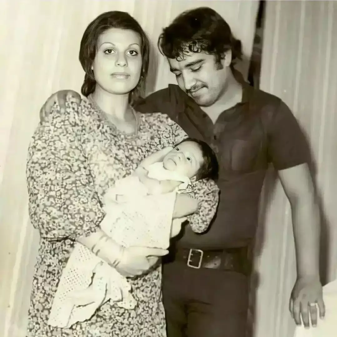 عکسی جالب و دیده نشده از گوهر خیراندیش بازیگر معروف و همسر جمشید اسماعیل خانی پس از تولد اولین فرزندشان با استقبال زیادی روبرو شد.