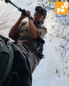 عکس های عجیب «بازیگر» در حال کوهنوردی